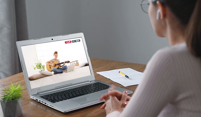 Livestream TV or radio stations can livestream their programs with Pro AV cameras, and the audience can join in at the same time from anywhere in the world.
